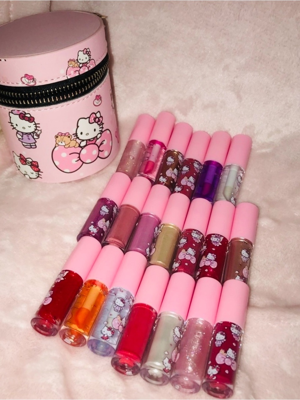 Sanrio Hello Kitty Matte Shine Glitter 20 Piece LipGloss Pearl Pink Bag New